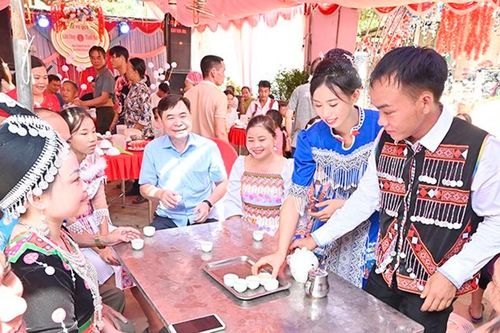 Xây dựng nếp sống văn minh trong việc cưới, việc tang