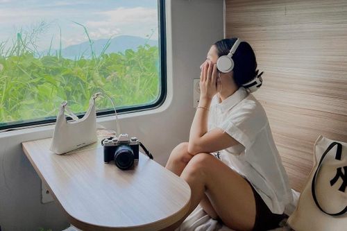Hơn 27.000 lượt khách đi cung đường sắt đẹp nhất Việt Nam