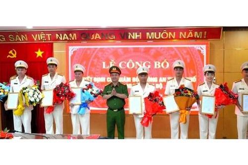 Bổ nhiệm 2 Trưởng Công an phường giữ chức Phó Trưởng phòng Công an thành phố