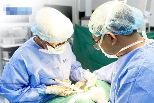 Khối u tuyến giáp tăng gấp 4 lần vì tin vào nước hoa đu đủ sẽ 'tiêu u'