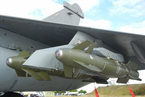 Tiêm kích F-16 Ukraine nhận bom AASM Hammer cực mạnh của Pháp