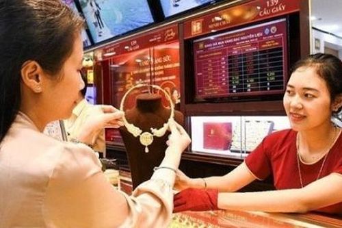 Tổng cục Thuế kiến nghị bắt buộc không dùng tiền mặt mua, bán vàng
