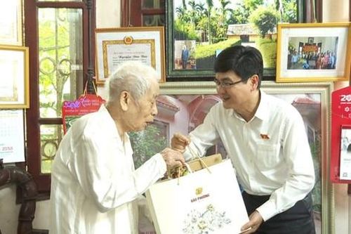 Hà Nội tri ân, thăm hỏi cựu binh tham gia chiến dịch Điện Biên Phủ