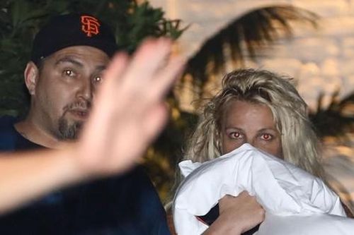 Thực hư vụ ẩu đả giữa Britney Spears và bạn trai ở khách sạn