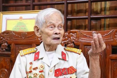 Cựu chiến binh Điện Biên Phủ: 'Chúng tôi đánh địch với tinh thần không ngại hy sinh, không sợ đổ máu'