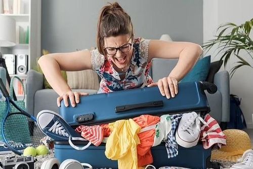 Tiếp viên hàng không nói cách đóng gói hành lý tối ưu khi đi máy bay