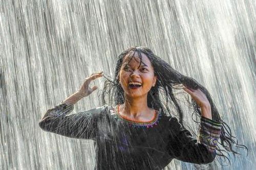 Kon Tum đón 'mưa vàng' sau nhiều tháng nóng đỉnh điểm
