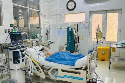 Vụ nghi ngộ độc ở Đồng Nai: Chuyển bệnh nhi nặng nhất lên Bệnh viện Nhi đồng 1