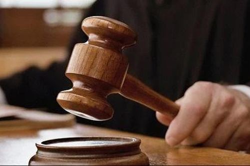 Khung hình phạt đối với tội lợi dụng chức vụ, quyền hạn gây ảnh hưởng đối với người khác để trục lợi