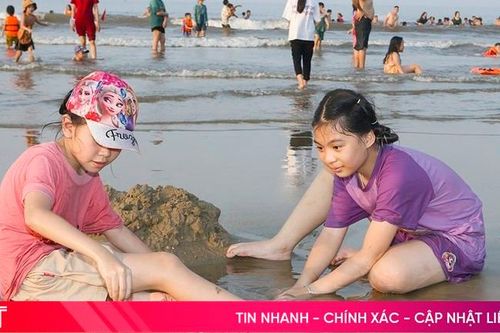 Doanh thu dịch vụ lưu trú, ăn uống, du lịch tháng 4 tăng cao