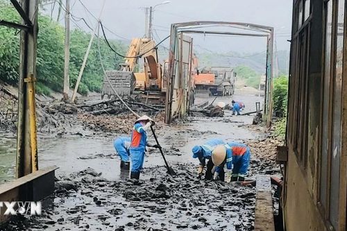 Hà Nội khắc phục xong sự cố sạt lở bao ô lưu chứa bùn tại bãi rác Nam Sơn