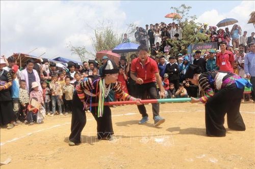 Giữ gìn và phát huy văn hóa dân tộc Lô Lô