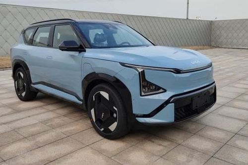 Kia EV5 GT lộ diện trước ngày ra mắt