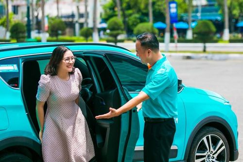 Lượng taxi chạy điện tăng đột biến chỉ sau một năm
