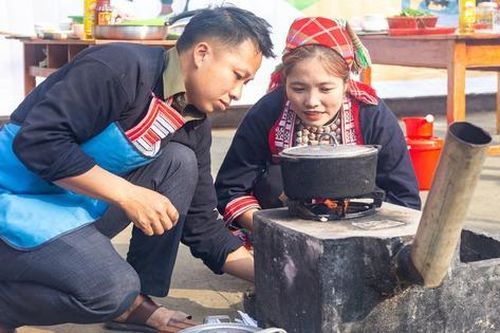Phụ nữ, trẻ em dân tộc thiểu số vươn lên từ những hỗ trợ thiết thực