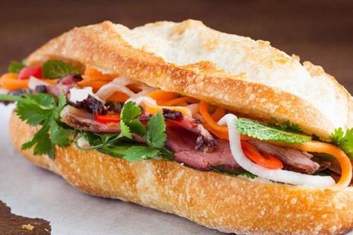 Tập trung cứu chữa người bệnh vụ ngộ độc bánh mỳ tại Đồng Nai