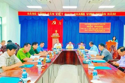 Ban Thường vụ Huyện ủy Châu Phú tổng kết 10 năm thực hiện Chỉ thị 39- CT/TW của Bộ chính trị