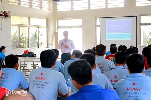 Vì sao doanh nghiệp thiếu lao động?