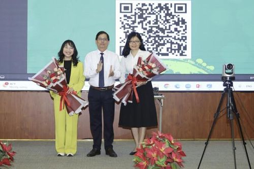Khai giảng khóa đào tạo về chuyển đổi xanh, tăng trưởng xanh và nâng cao các chỉ số quản trị địa phương