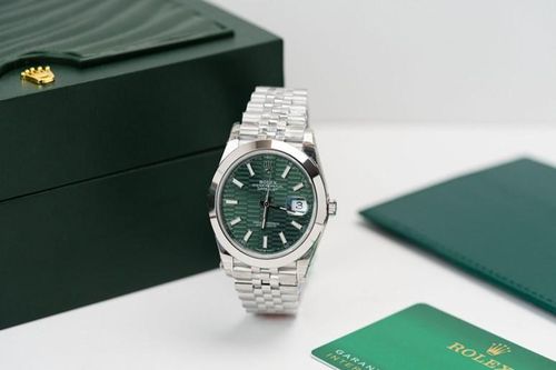 Đồng hồ Rolex chế tác là gì? Tiêu chuẩn nào đánh giá chất lượng của đồng hồ chế tác?
