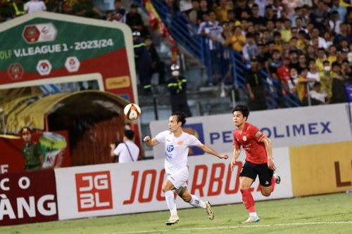 Công an Hà Nội thua Nam Định sau màn rượt đuổi tỷ số nghẹt thở