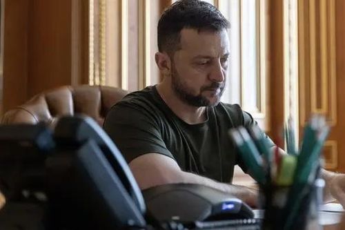 Nga đưa Tổng thống Ukraine vào danh sách truy nã