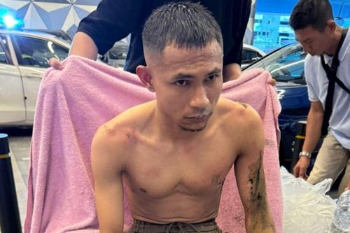 Cầu thủ Malaysia bị tạt axit
