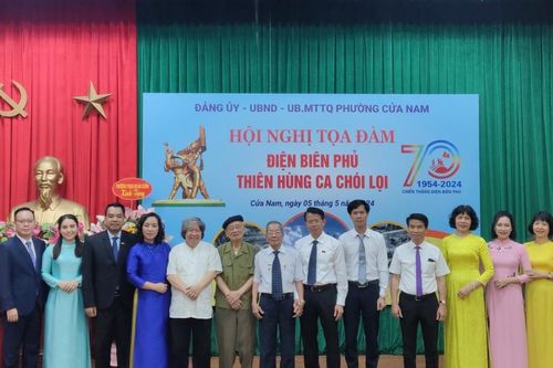 Cảm xúc dâng trào với 'Điện Biên Phủ - thiên hùng ca chói lọi'