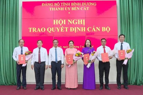 Nữ Chủ tịch UBND phường được bổ nhiệm giữ chức Phó Chánh Văn phòng Thành ủy