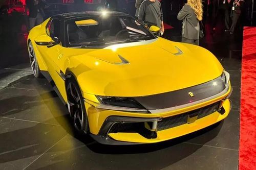 Ferrari 12Cilindri 'bằng xương bằng thịt' mà Cường Đô la sắp mua?