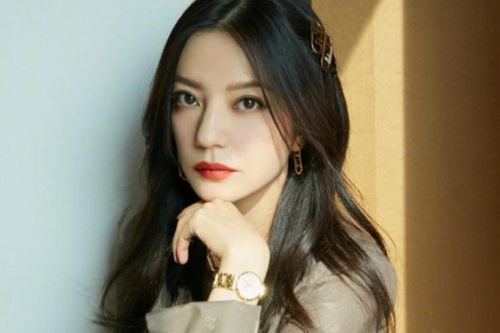 Nữ 'hoa đán' Triệu Vy lâm vào bước đường cùng?