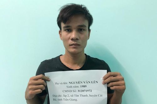 Mua trang phục công an để ngụy trang, siêu trộm 'ghé thăm' hàng loạt biệt thự