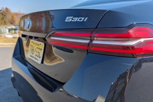 BMW thay đổi cách đặt tên để phân biệt giữa xe xăng và xe điện