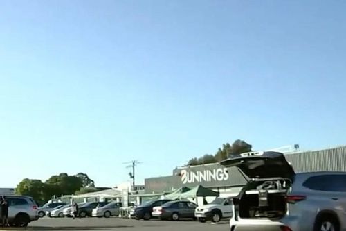 Cảnh sát Australia nổ súng tiêu diệt thiếu niên 16 tuổi dùng đâm người đàn ông