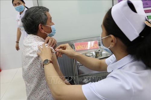 Những người đã từng tiêm vaccine AstraZeneca có cần thiết đi xét nghiệm chỉ số đông máu?