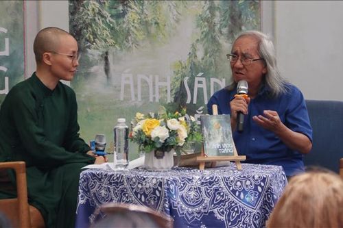 Giao lưu và ra mắt sách 'Ánh sáng trắng' của tác giả Jon Fosse