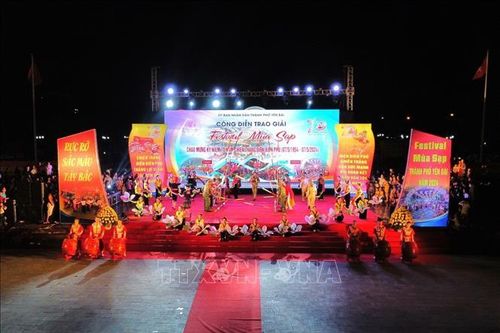 Hơn 3.000 diễn viên tham gia Festival múa sạp 'Rực rỡ sắc màu Tây Bắc'
