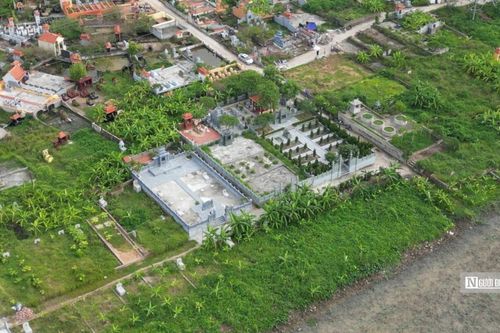 Hà Nội: Cần làm rõ việc chiếm đất công phân lô xây mộ