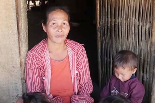 Cặp vợ chồng U50 ở Hà Giang sinh liên tiếp 16 đứa con, đứa lớn kém mẹ 16 tuổi