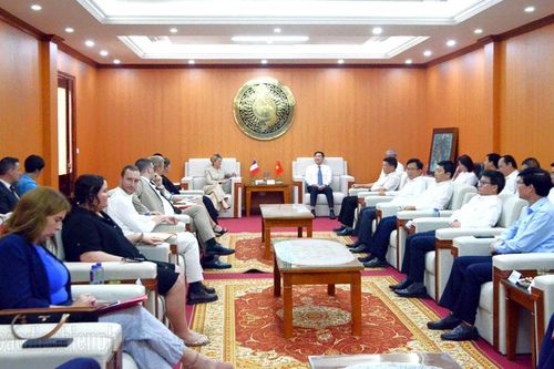 Gác lại quá khứ, cùng hợp tác xây dựng Điện Biên phát triển