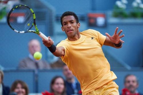 Madrid Open: Tay vợt người Canada Aliassime 'bất chiến tự nhiên thành'