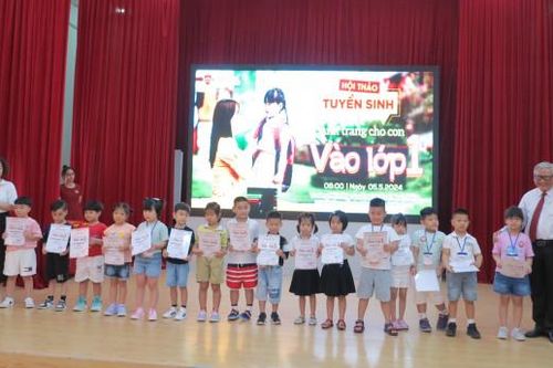 Trường iSchool Nha Trang: Tổ chức hội thảo 'Hành trang cho con vào lớp 1'