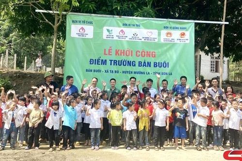 Khởi công xây dựng điểm trường bản Buôi, xã Tạ Bú