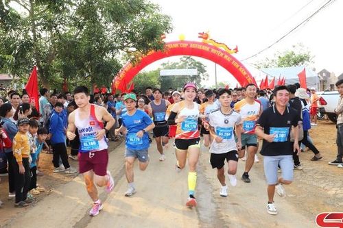 Giải chạy Marathon Thanh niên tranh cúp Agribank huyện Mai Sơn