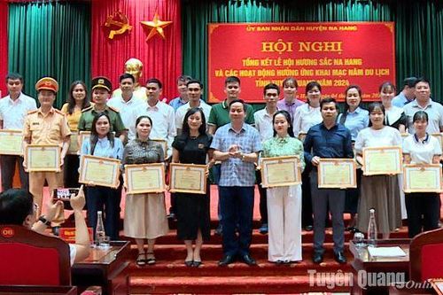 Tổng kết công tác tổ chức Lễ hội Hương sắc Na Hang