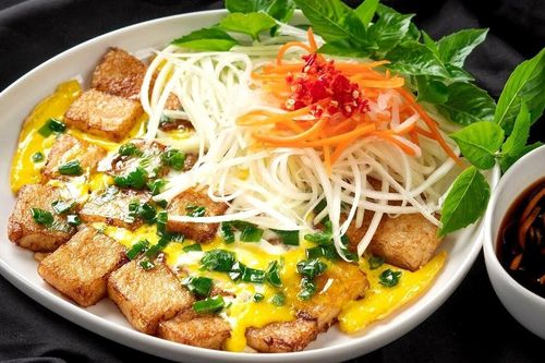 Món ăn đường phố ngon nức tiếng ở TP.HCM