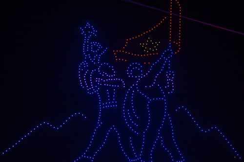 Tượng đài chiến thắng xuất hiện trên bầu trời Điện Biên Phủ