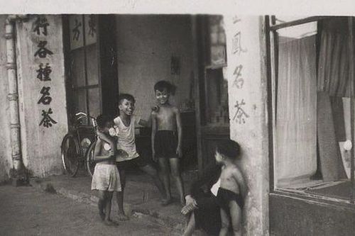 Bài tham dự Cuộc thi viết 'Kỷ niệm 70 năm Giải phóng Thủ đô: Ký ức tự hào':Nhà tôi ở đó