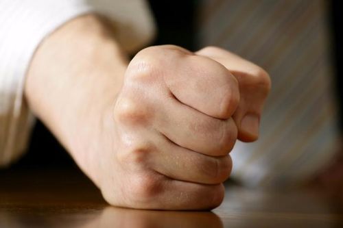 Chỉ 8 phút tức giận có thể làm tăng nguy cơ đau tim, đột quỵ…