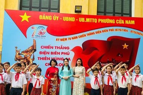 Hà Nội: Trường tiểu học Điện Biên hân hoan kỷ niệm 70 năm Chiến thắng Điện Biên Phủ